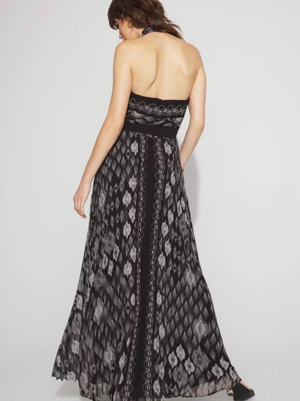 White House Black Market Black & Gray Patterned Backless Strapless Maxi